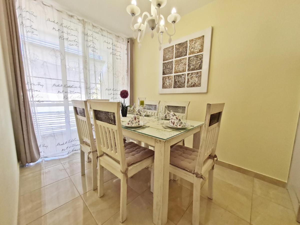 Beach Apartment Ivana Оміш Екстер'єр фото