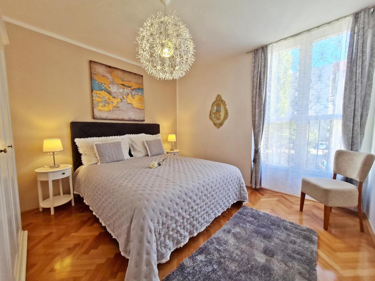 Beach Apartment Ivana Оміш Екстер'єр фото