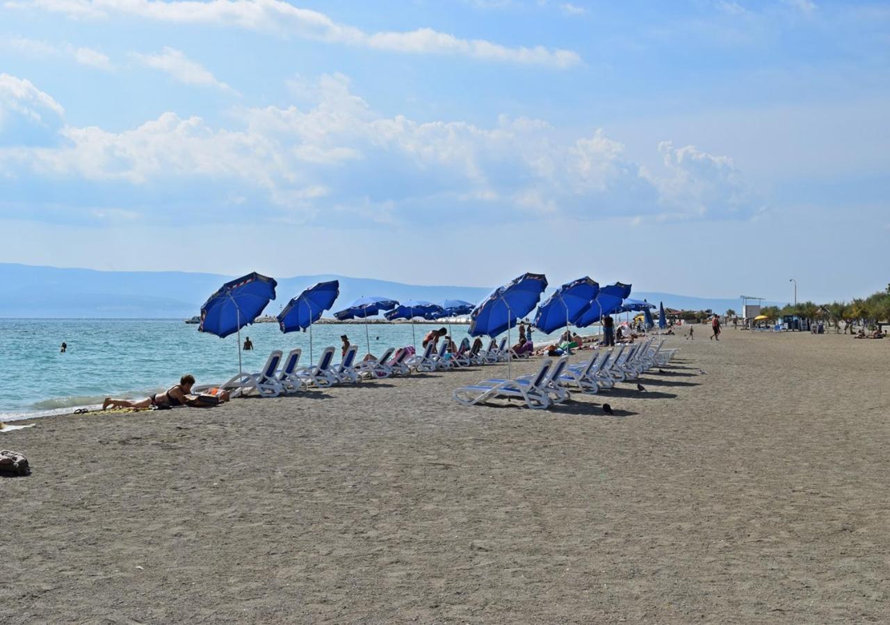 Beach Apartment Ivana Оміш Екстер'єр фото